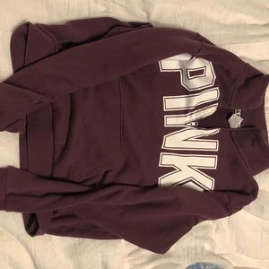 pink sweat shirt